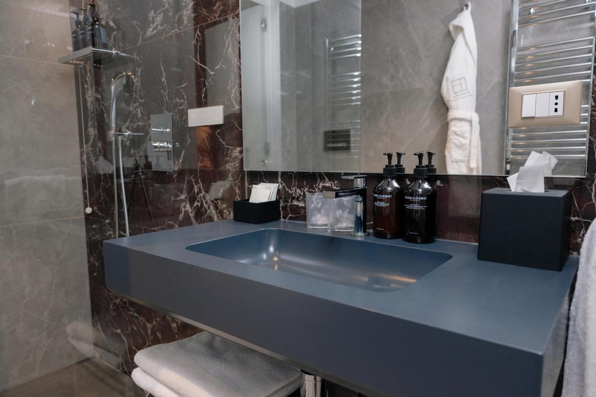 10 Keys Milano Otel Dış mekan fotoğraf